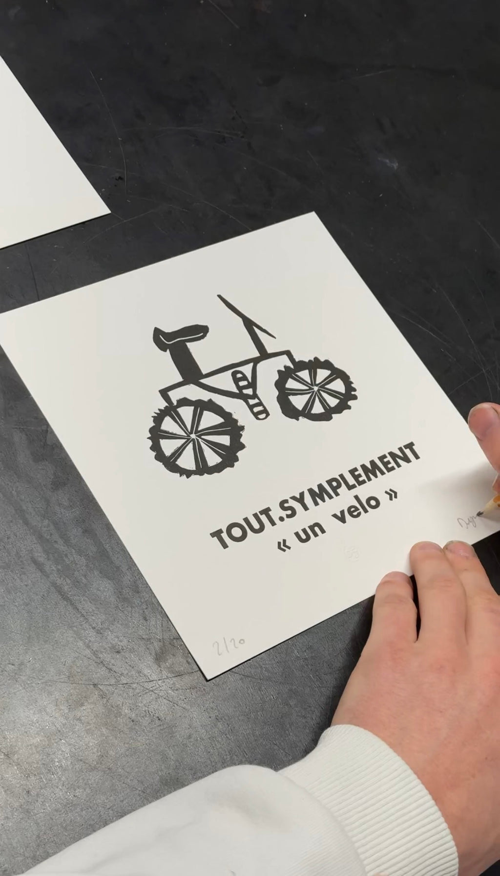 TOUT.SYMPLEMENT "un vélo"