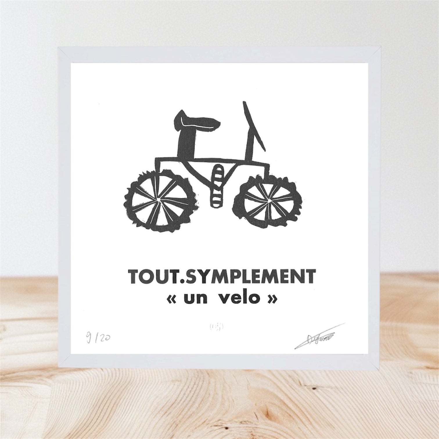 TOUT.SYMPLEMENT "un vélo"